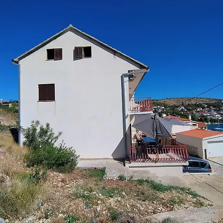 Okruglica House Hébergement de vacances