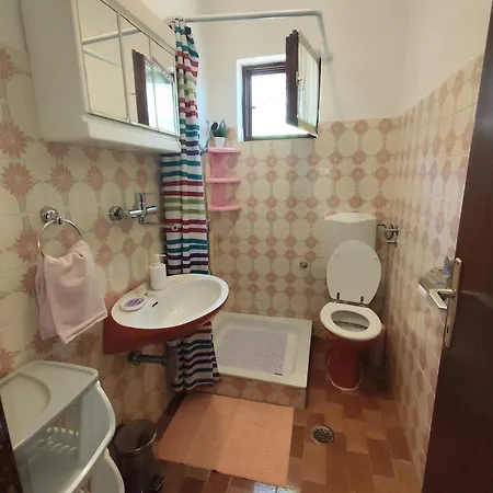 بيت للعطل Okruglica House تروغير