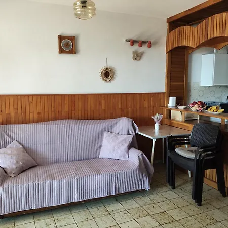Okruglica House بيت للعطل تروغير