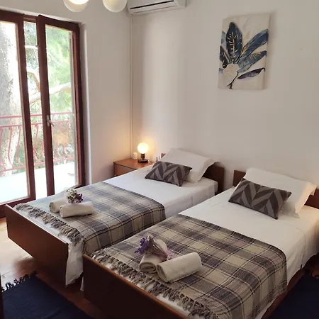 Okruglica House بيت للعطل